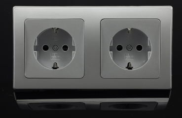 Preview: DELPHI Set 2 Steckdosen + 2-fach Rahmen 250V/16A, Steckanschluss 23065