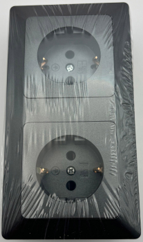 MILOS Set 3 Steckdosen + 3-fach Rahmen Anthrazit Klemmanschluss 23122