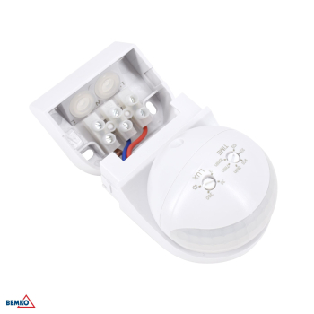 Preview: Bemko Bewegungsmelder 180° IP44 1200/600W Aufputz IR weiß B50-SES12WH-A