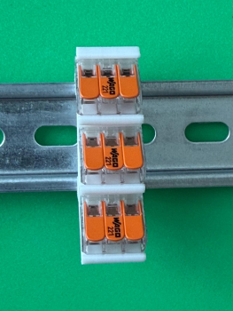Preview: SOIXX Hutschienenhalter XWD für WAGO 221-413 DIN Rail 35mm Weiß