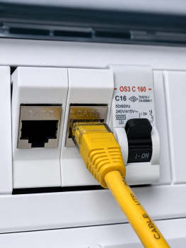 SOIXX Hutschienenhalter für Keystone Module RJ45 Netzwerk Cat6, Cat7, Cat8 DIN Rail 35 mm Adapter