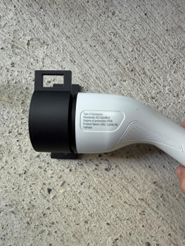 SOIXX Wandhalterung Typ 2 für EV Ladekabel, Schwarz, seitlich rechts, passend für alle Typ 2 Stecker nach DIN EN 62196-1 XEV-2SR-032