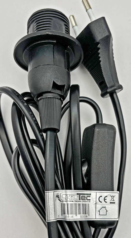 ChiliTec Netzkabel mit Schalter und E27 Fassung 3,4m schwarz 22241