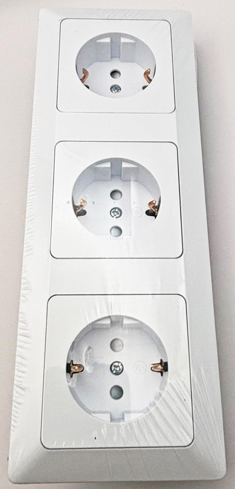 MILOS Set 3 Steckdosen + 3-fach Rahmen Matt Weiß mit erhöhtem Berührungsschutz, Klemm 22932