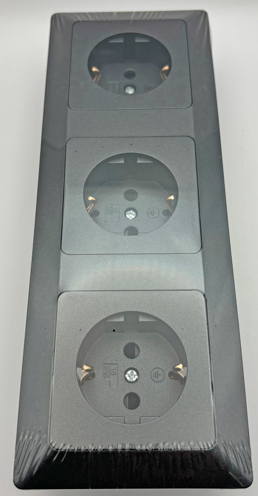 MILOS Set 3 Steckdosen + 3-fach Rahmen Anthrazit Klemmanschluss 23122