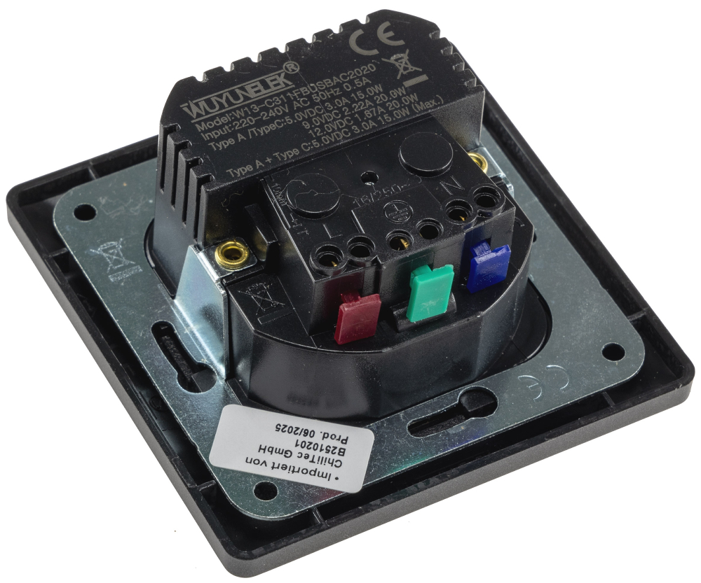 MILOS Steckdose anthrazit mit USB-A USB-C / PD 3.0 Schutzkontakt UP 24036