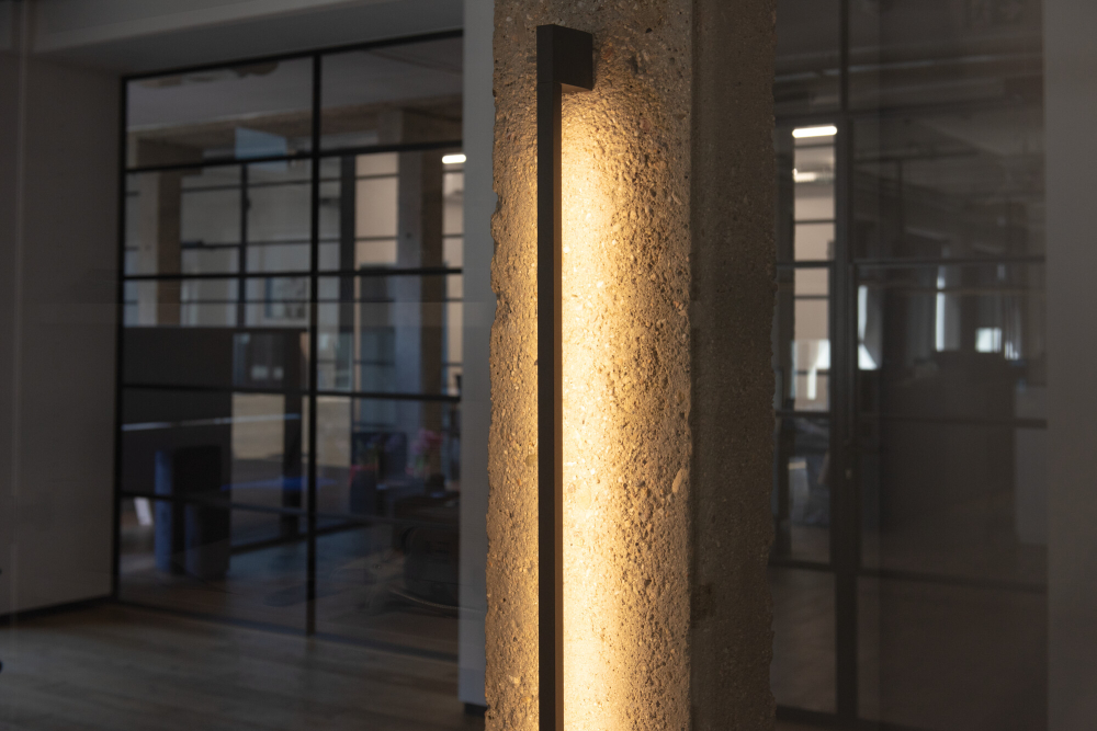 LED Wandleuchte YALTE CCT 3000/4000/6500K 90cm schwarz drehbar 8,5W IP54 Kanlux 45872