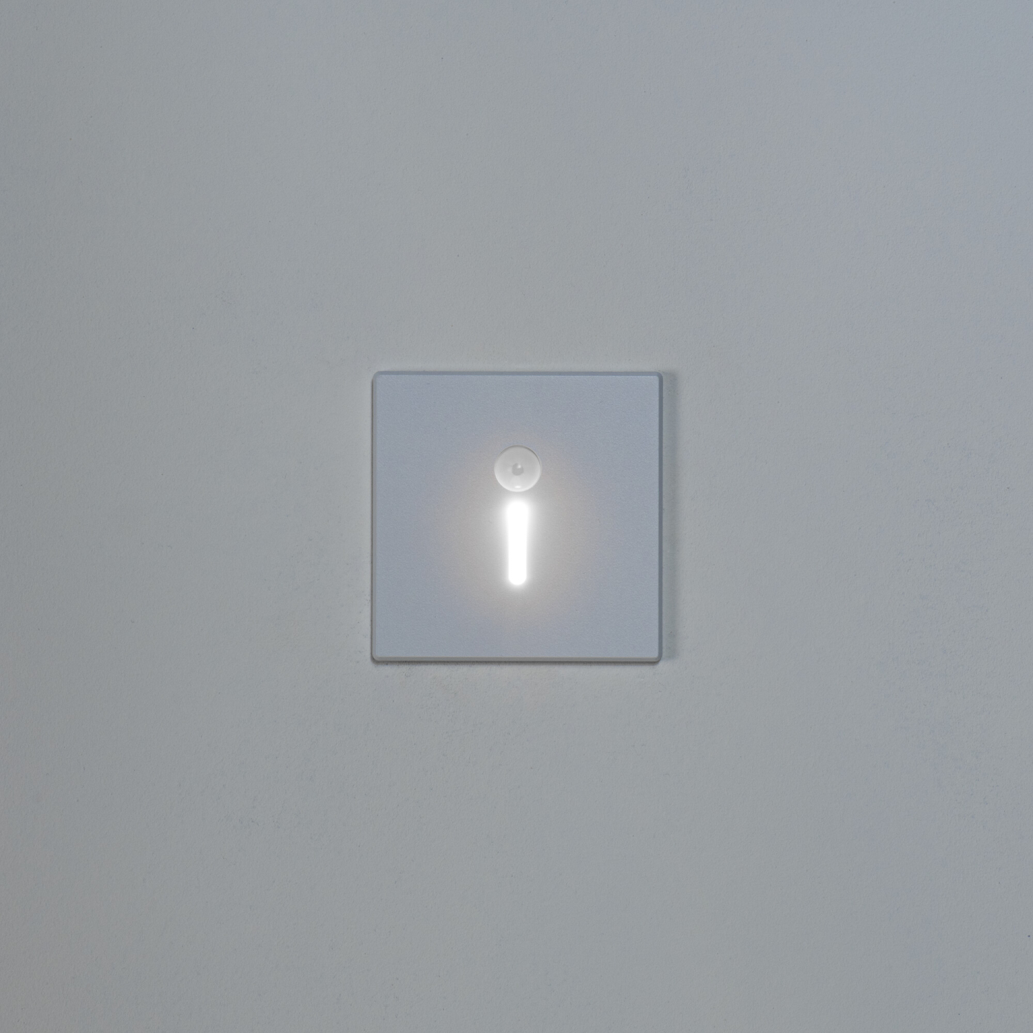 LED Wandleuchte MAGNIK mit Bewegungsmelder PIR weiss CCT 2700-5700K eckig 230V 90791