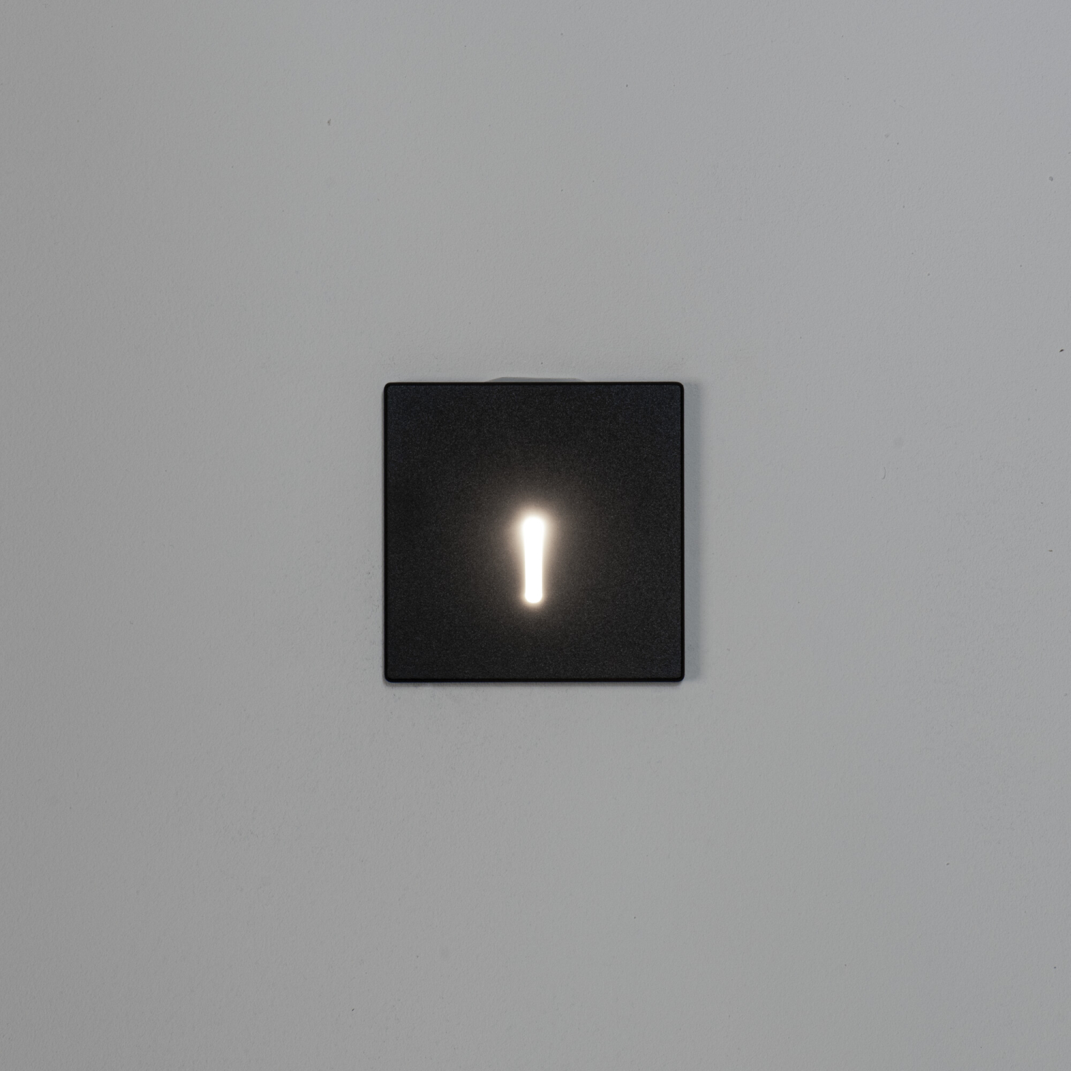 LED Treppenleuchte MAGNIK schwarz CCT 2700-5700K eckig 230V 1,7W 10Lm 90792