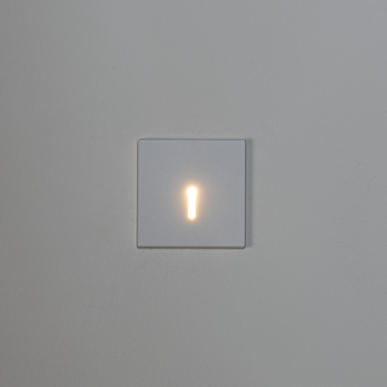 LED Treppenspot MAGNIK Weiss eckig CCT 2700-5700K 230V 1,7W 27Lm 90793