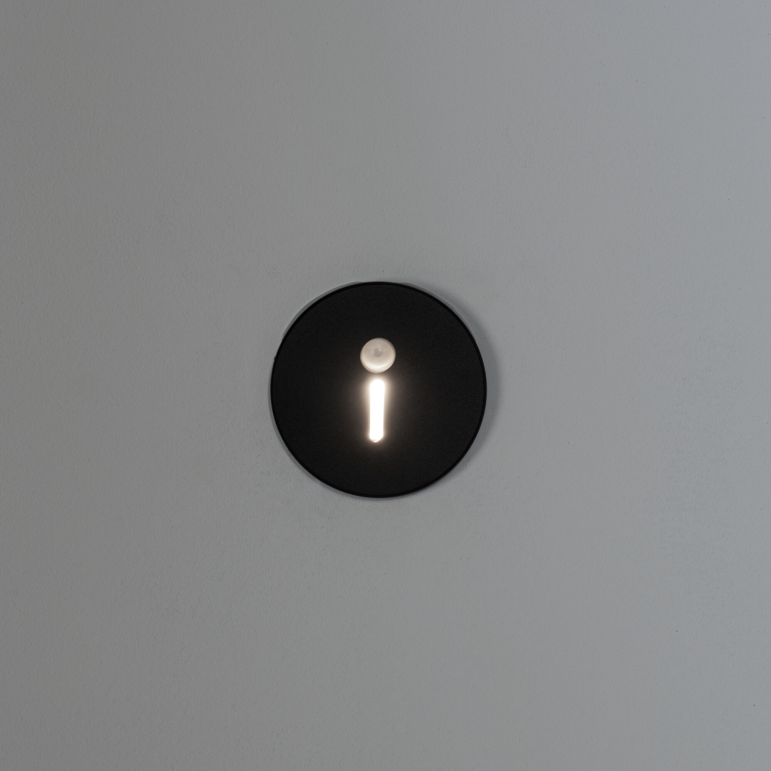 LED Wandeinbauleuchte MAGNIK mit PIR Bewegungsmelder rund schwarz CCT 2700-5700K 230V 90794