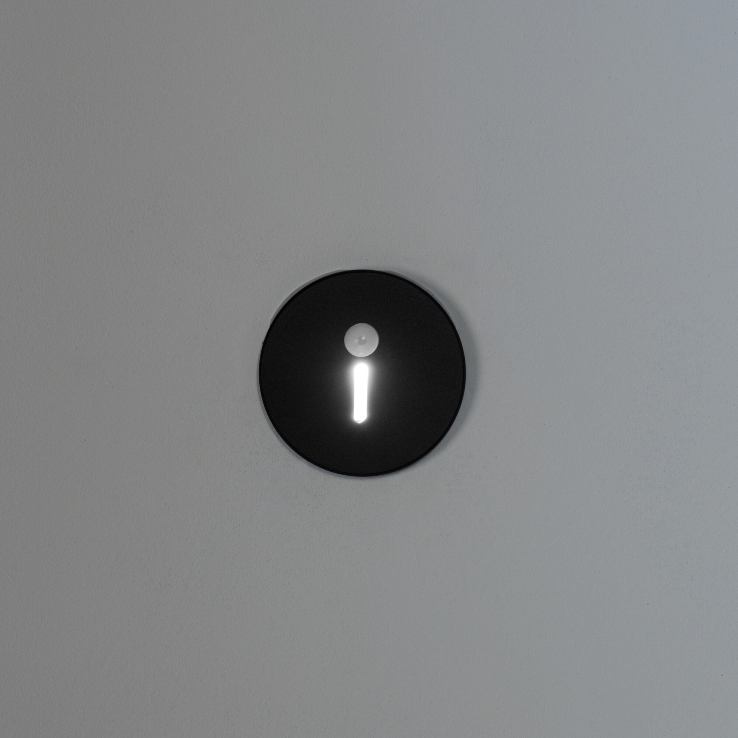 LED Wandeinbauleuchte MAGNIK mit PIR Bewegungsmelder rund schwarz CCT 2700-5700K 230V 90794
