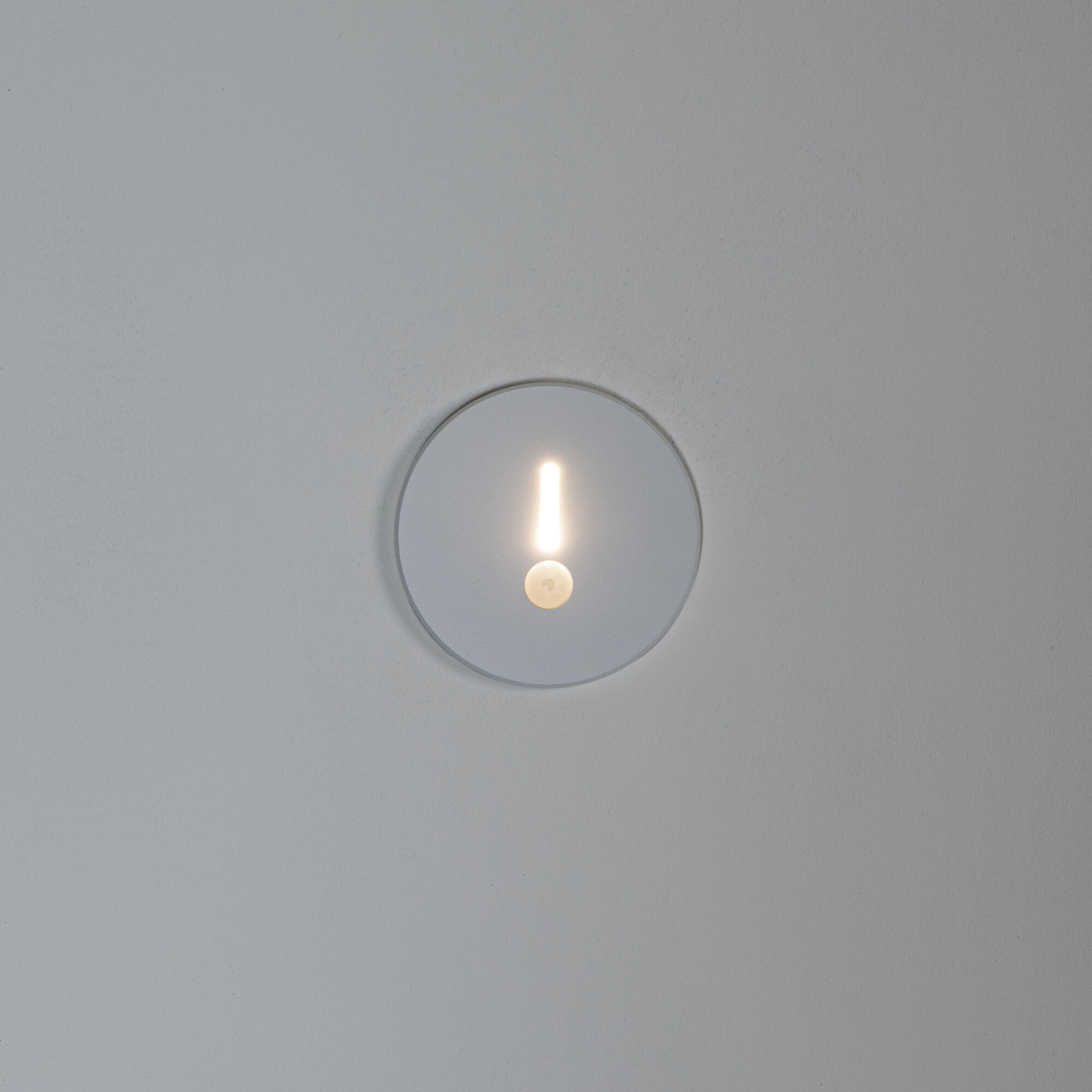 LED Wandleuchte MAGNIK mit PIR Sensor rund 230V weiss CCT 2700-5700K 90795