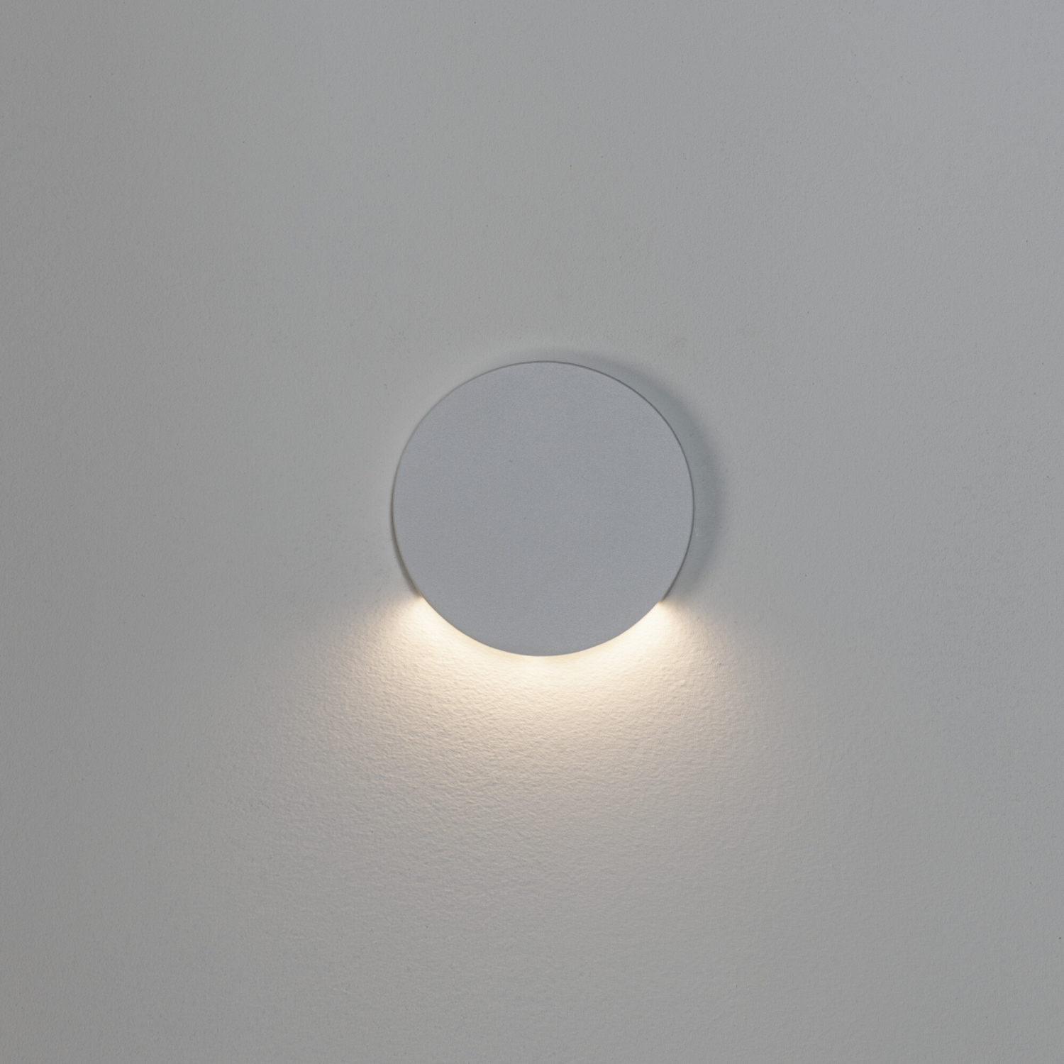 LED Stuffenleuchte MAGNIK Weiss rund 230V CCT 2700-5700K 1,7W 7Lm 90827
