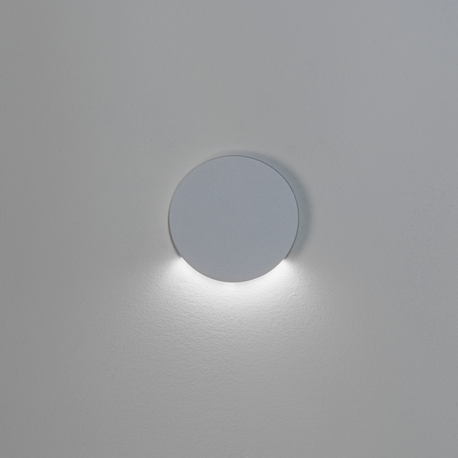 LED Stuffenleuchte MAGNIK Weiss rund 230V CCT 2700-5700K 1,7W 7Lm 90827