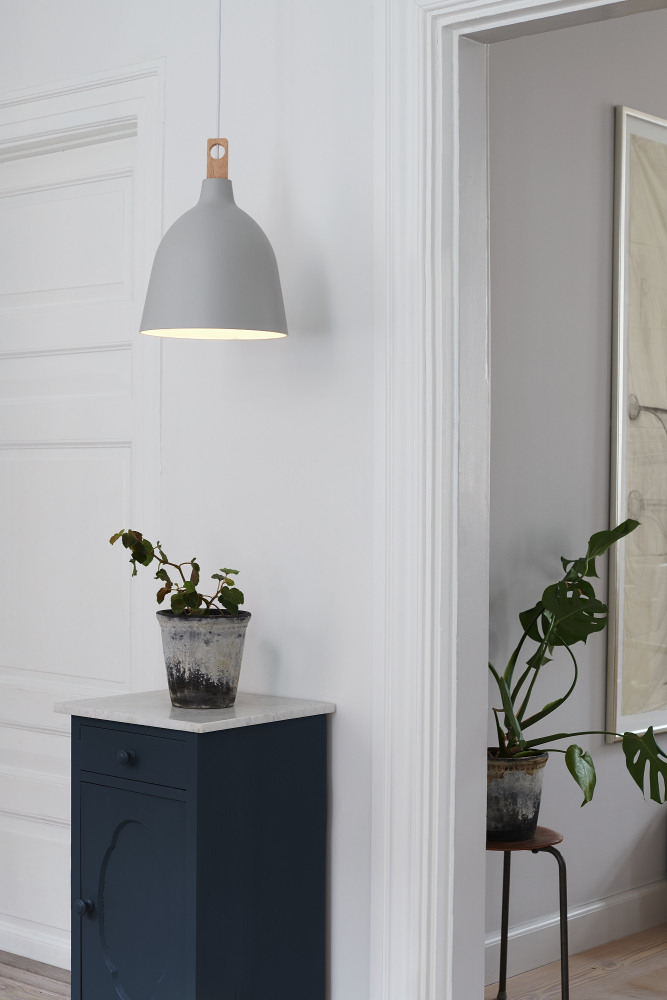 Pendelleuchte Nordlux Moku Pendel E27 Weiss/Telegrau inkl. zwei austauschbare Eschenholzaufsätzen