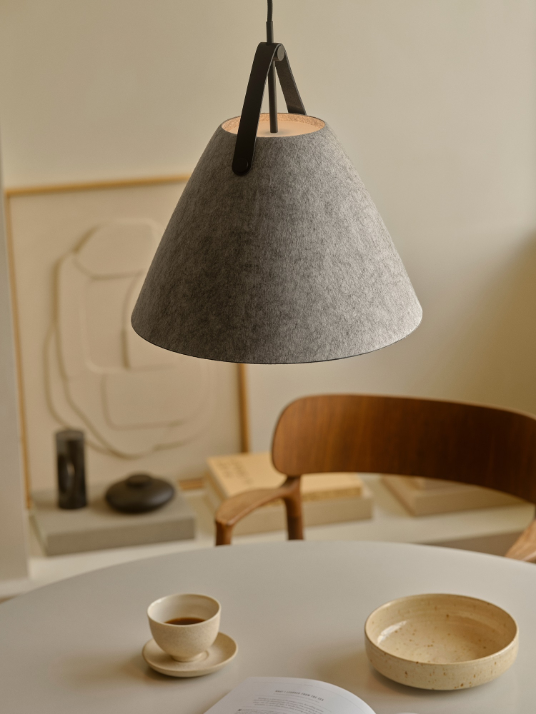 Pendelleuchte Nordlux Strap 36 Filz Ø36 E27 hellgrau 84343010