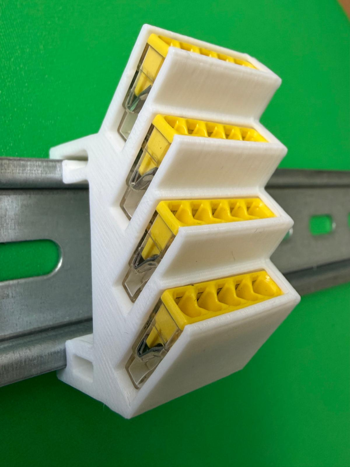 SOIXX Hutschienenhalter XWD für WAGO 2273-205 DIN Rail 35mm Weiß