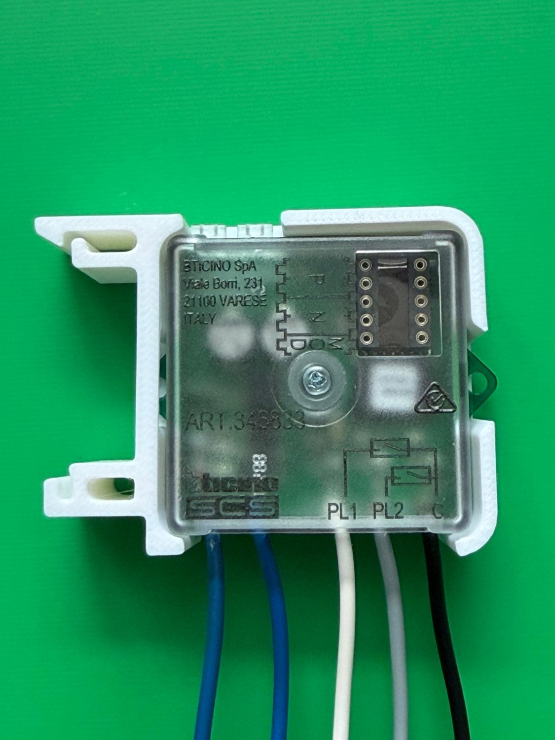SOIXX Hutschienenhalter für Bticino Produkte DIN Rail 35 mm 90 Grad
