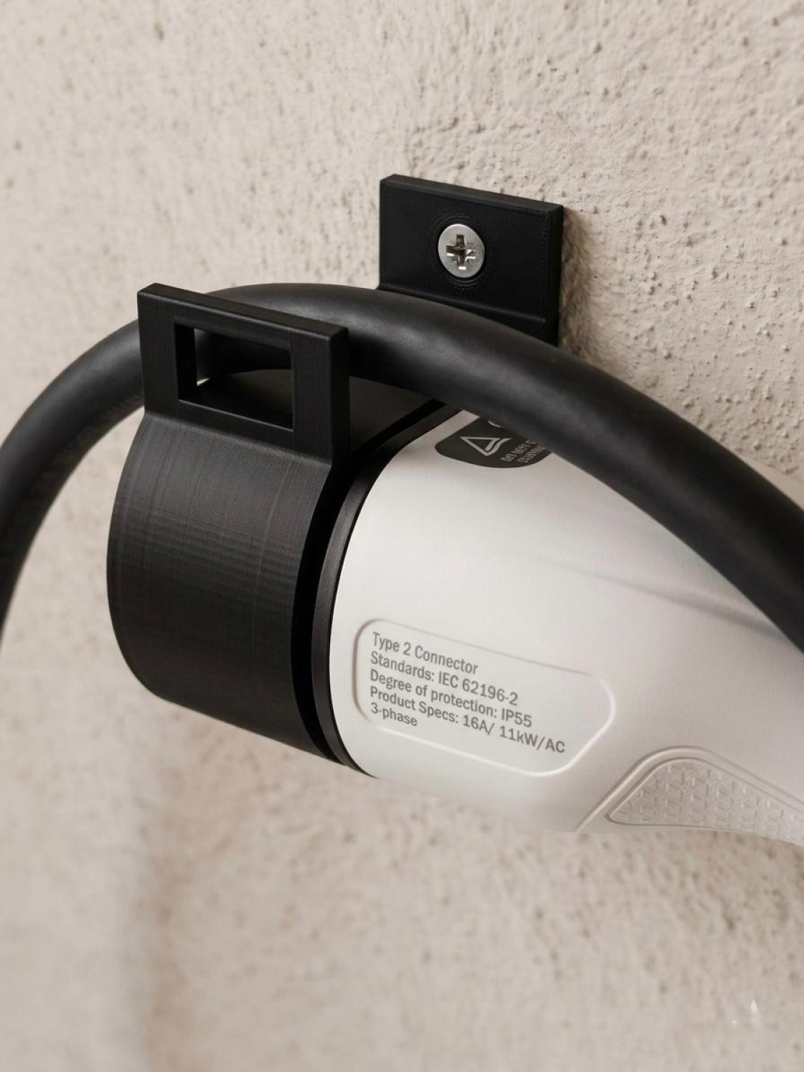 SOIXX Wandhalterung Typ 2 für EV Ladekabel, Schwarz, seitlich rechts, passend für alle Typ 2 Stecker nach DIN EN 62196-1 XEV-2SR-032